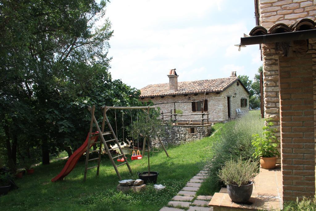 Agriturismo Valdifiori Sassoferrato Exterior photo