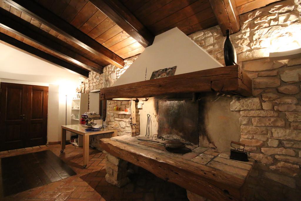 Agriturismo Valdifiori Sassoferrato Exterior photo