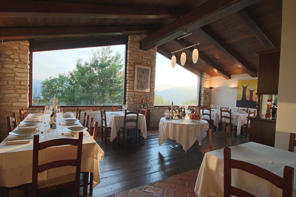 Agriturismo Valdifiori Sassoferrato Exterior photo